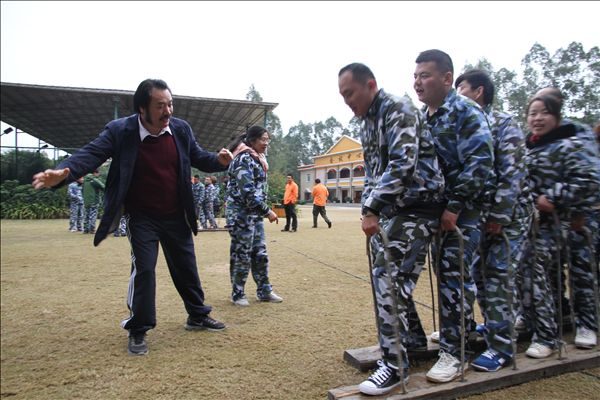 大將軍陶瓷榮獲團隊協(xié)作一等獎
(圖1)